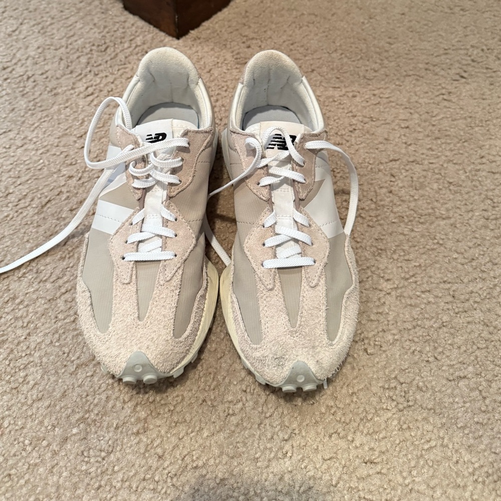 New Balance 327 Beige and White Sneakers